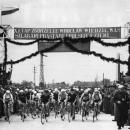 Bundesarchiv Bild 183-31051-0009, VIII. Friedensfahrt, Grenzüberfahrt